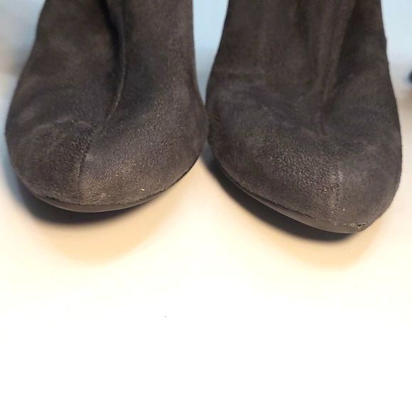 Velvet Heart Rosa Knee-High Boot Pointed Toe Stiletto Floral Accent Side Zipper - Picture 10 of 16